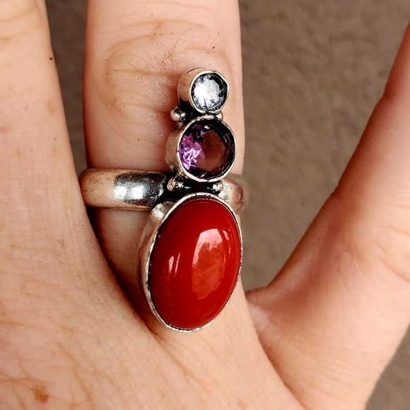 New Red Coral and Amethyst 925 Silver Ring. - Picture 7 of 13